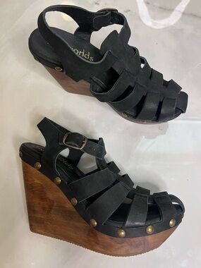 Five Worlds Black Leather Strappy Wedge Sandals size 8
